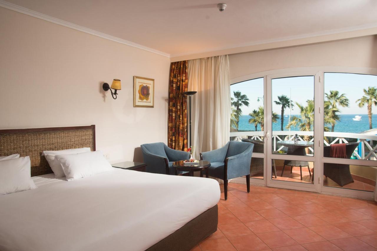 Porto Sokhna Beach Resort Ajn-Szuhna Kültér fotó