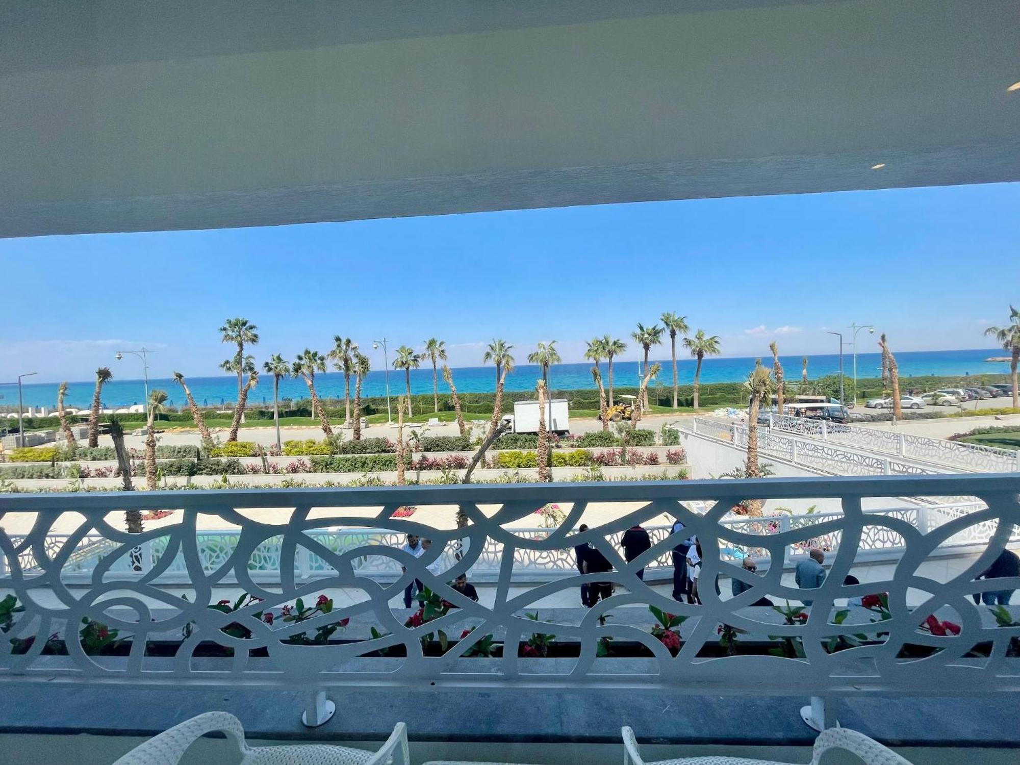 Porto Sokhna Beach Resort Ajn-Szuhna Kültér fotó