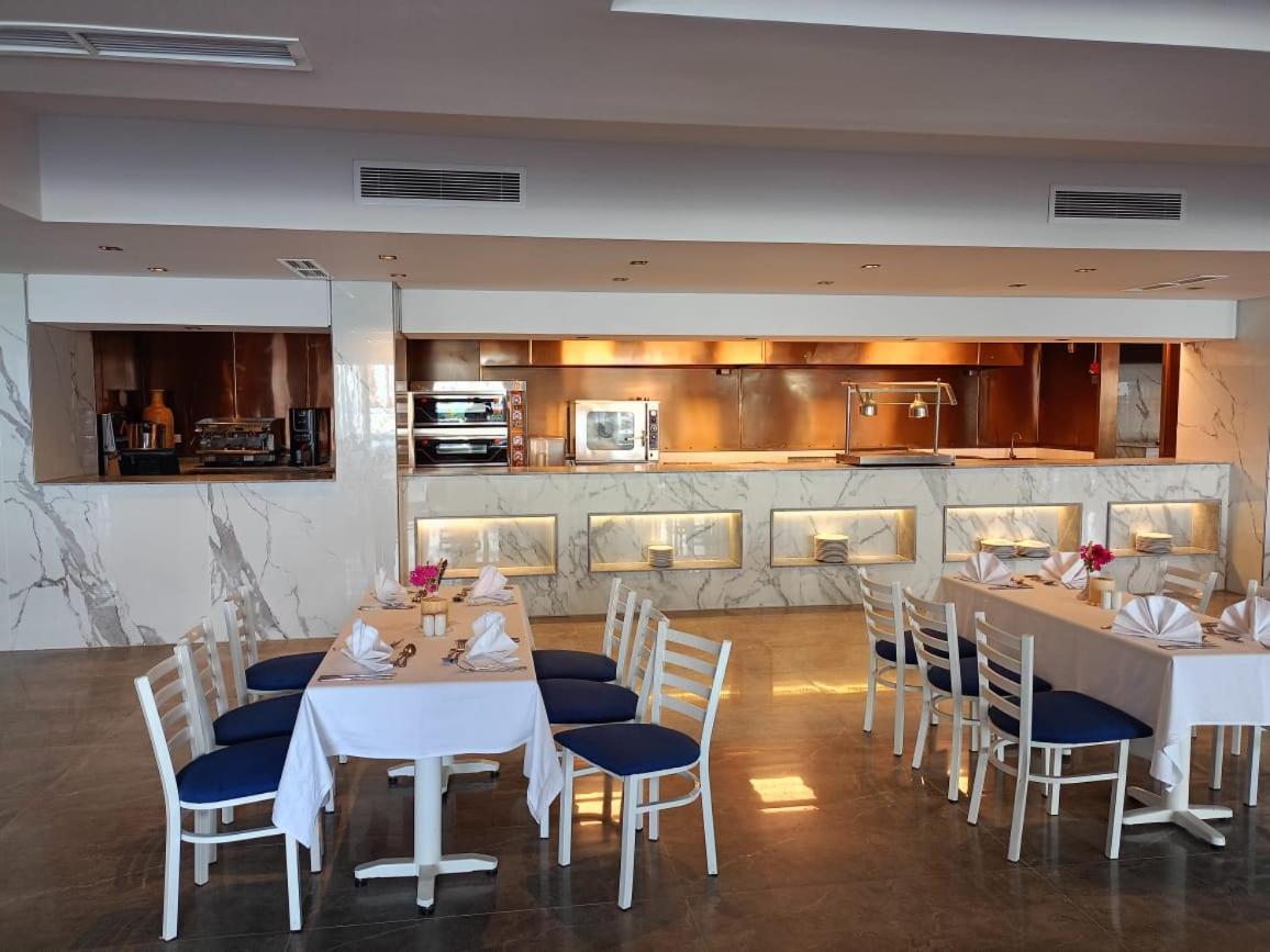 Porto Sokhna Beach Resort Ajn-Szuhna Kültér fotó